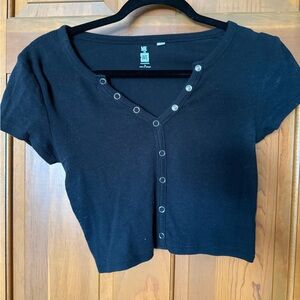 Me to We Black Button-Up Crop Top